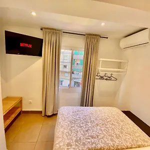 suites-con-bano-privado-frente-a-la-estacion-de-metro-l5.top-hotels-tarragona.com/